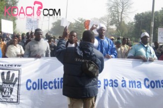 PRESIDENTIELLE MALI 2012: Mise en garde du Collectif « Touche pas à  ma Constitution » à  ATT